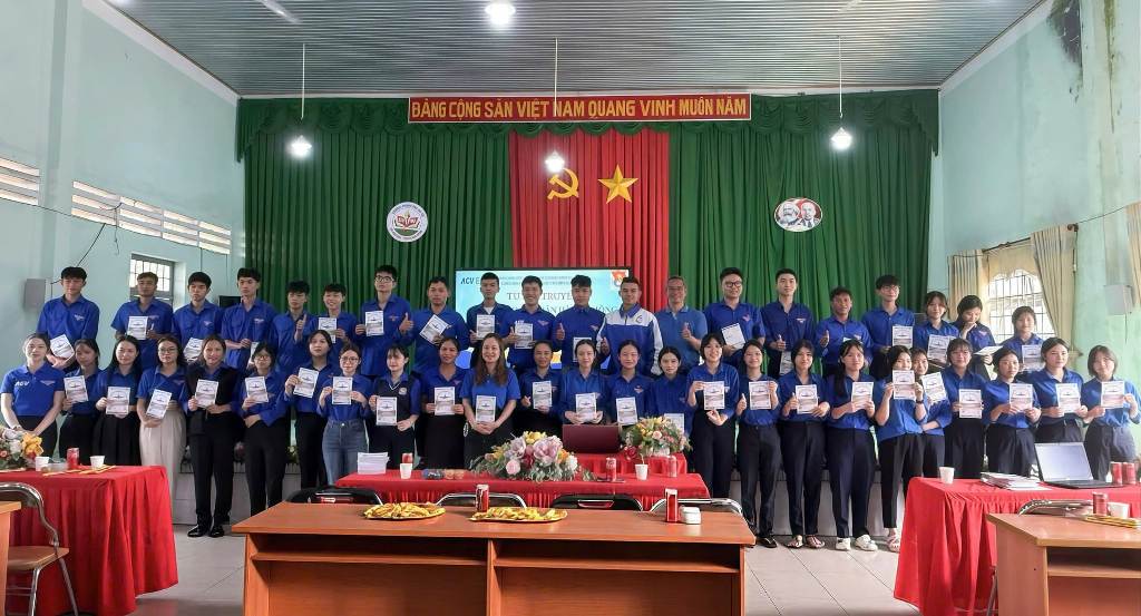Cảng HKQT Liên Khương tuyên truyền văn hóa an toàn hàng không